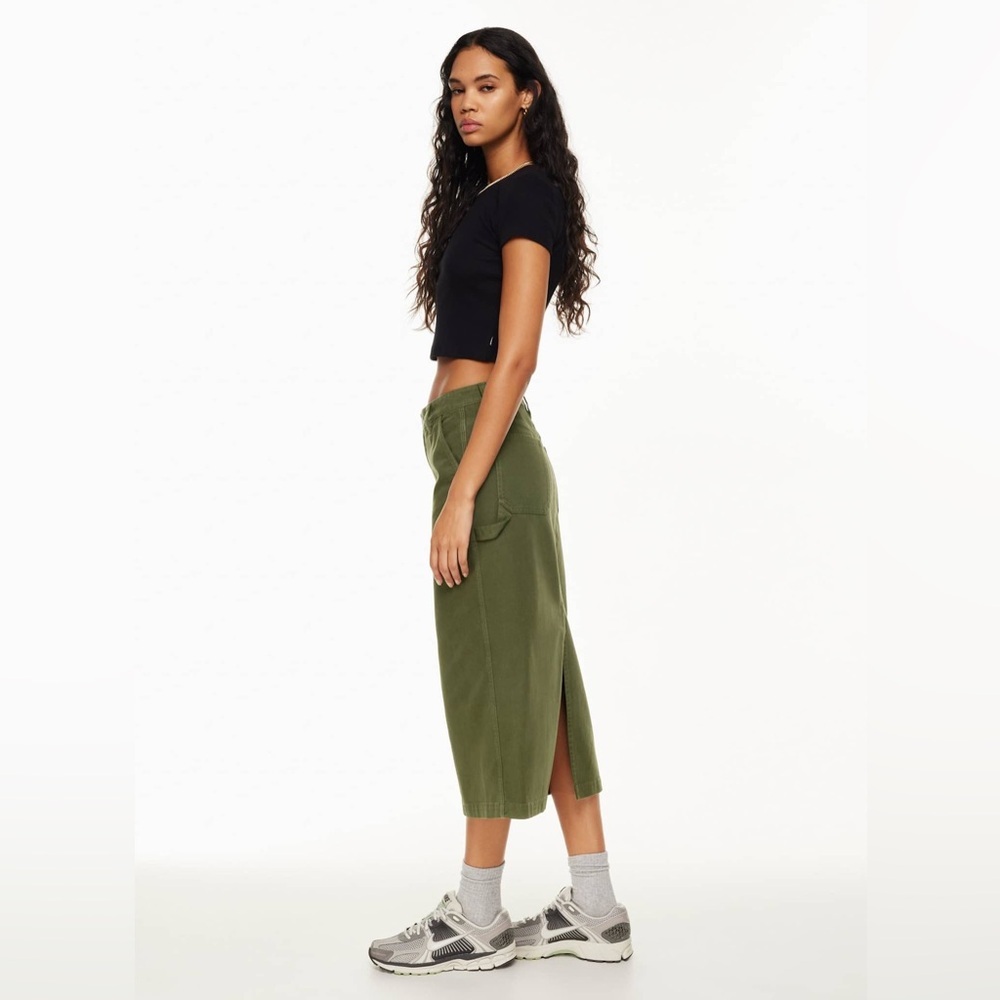 Aritzia x TNA Greenwich Skirt in Black size 4 - Picture 4 of 17